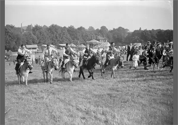 Steve Donaghue well away at the Donkey Derby. 1934