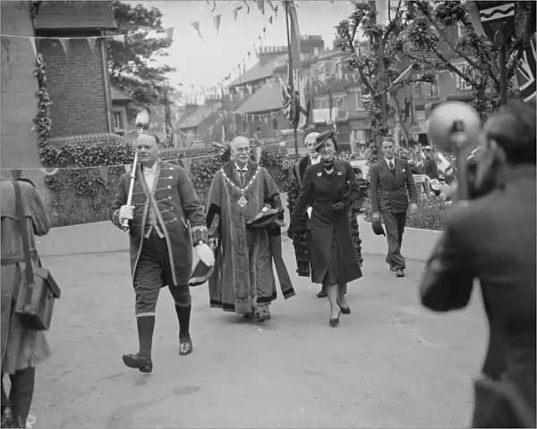 The Duchess of Kent and the Mayor of Dartford. 1938