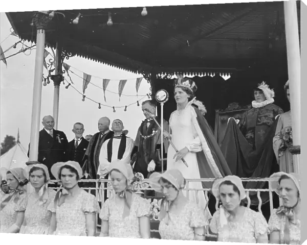 The Dartford Carnival Queen in the band stand giving a speech at her coronation