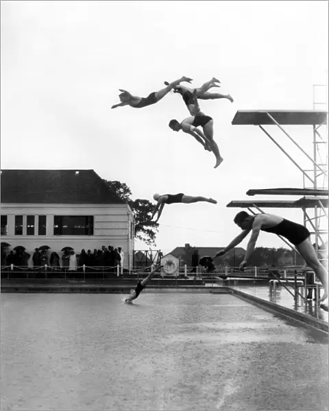 Bexley Heath Swimming Baths opening in Kent - 1936 A TopFoto