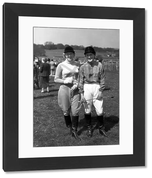 9 May 1954 Miss Tessa Covell and Miss Maureen McKenna, lady jockeys for the Pendarves