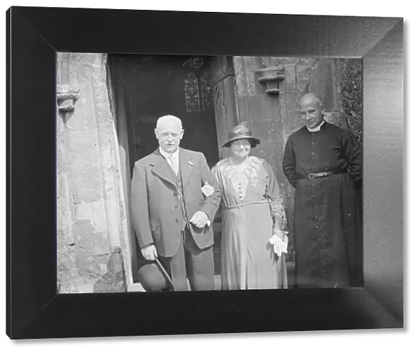 Mr and Mrs Frank Hodge with the vicar at the Church in Stone, Kent 1935