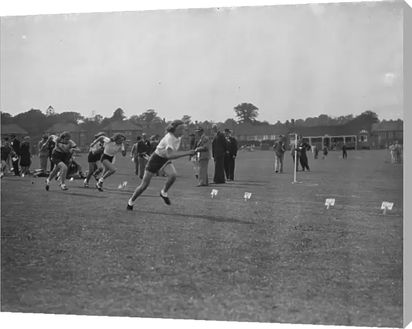 Vickers sports day. Action from the relay race 1939