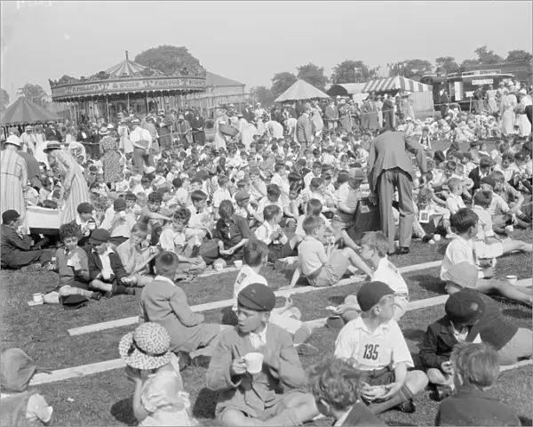 Swanscombe childrens tea party. 1935