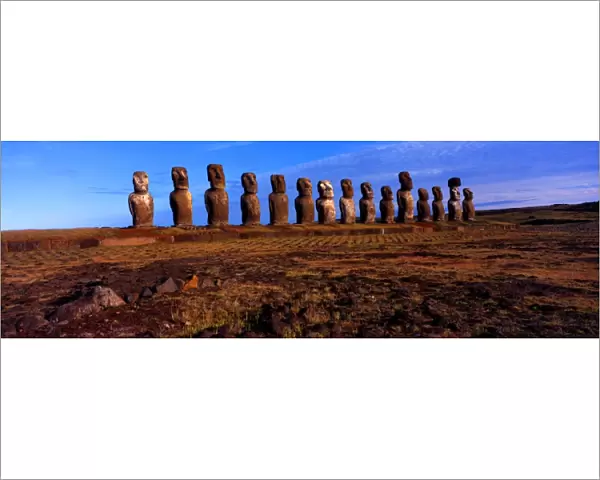 World. 1 005. Easter Island. Fifteen gigantic status in a row. [Panoramic shot]