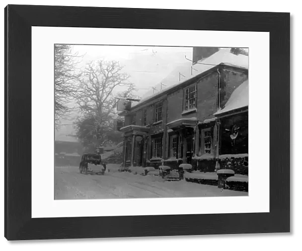 Bull Inn at Wrotham, Kent 1947