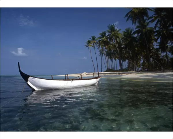 India - Laccadives (Lakshadweep) A beautiful atoll island of the Laccadives (the