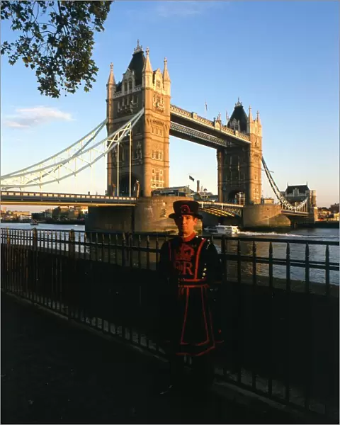 250 Tower Bridge, London ?2006 Charles Walker  /  TopFoto