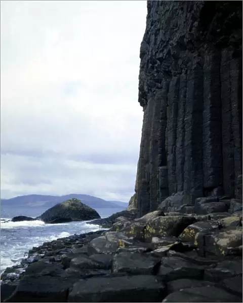 Scotland Staffa the hexagonal basaltic column walls and pavements on the Isle of