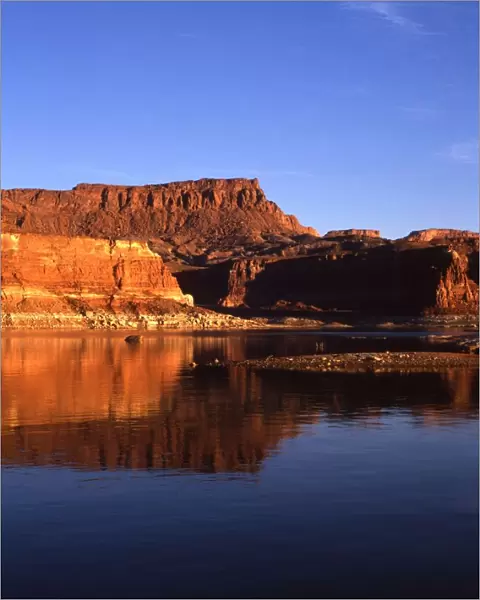 USA - Utah - Arizona - Lake Powell - ?TopFoto  /  CW