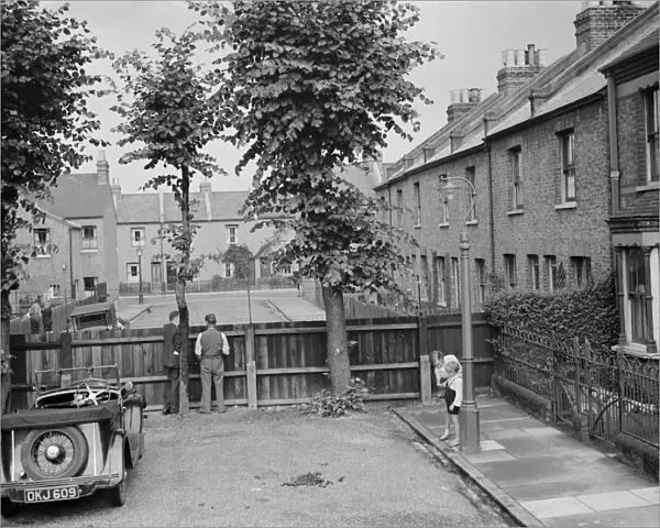 Barricade Brandon, Waldeck, Dartford. 1937