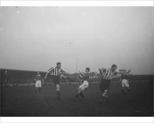 Dartford versus Charlton, football. Action on the pitch. 1937