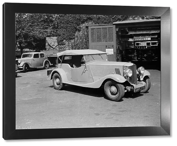 Cars outside the Western Motor Works garage in Chislehurst, Kent. 1939