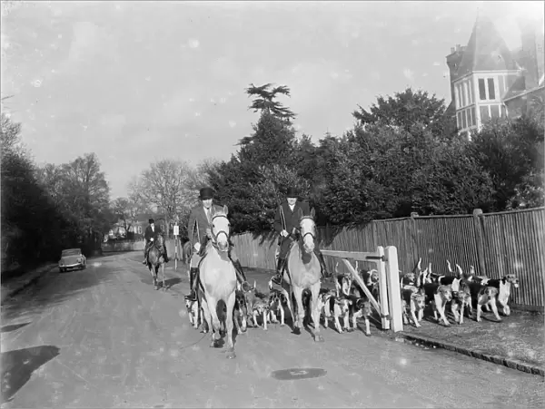 Royal Artillery Draghunt at Chislehurst, Kent. 1937