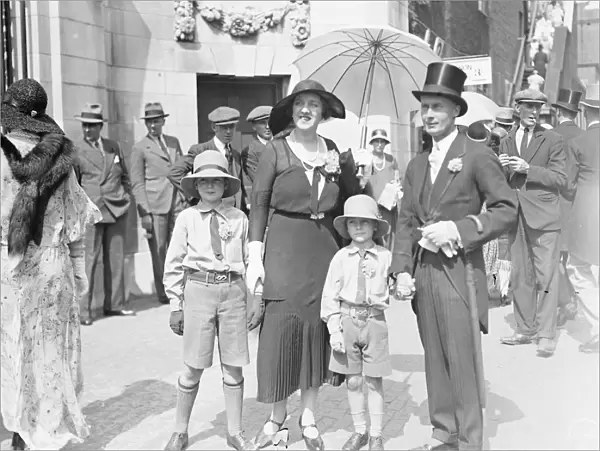 Eton versus Harrow at Lords. Miss Violet Loraine ( Mrs Joicey ) with her husband