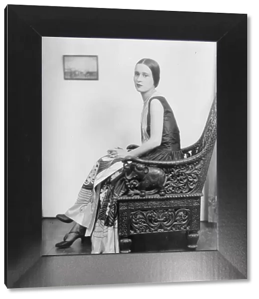 Mrs Reginald Vanderbilt, wearing one of her famous Robes de Style. Wilfred Sketch