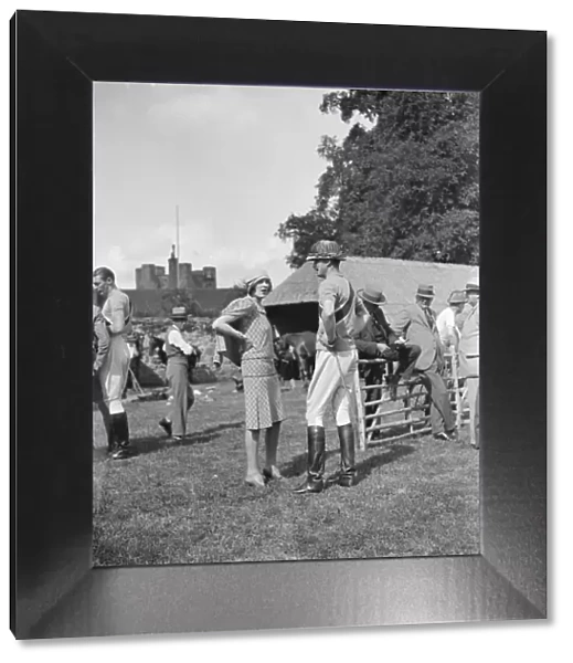 Cowdray Park polo tournament Lady Louis Mountbatten and Captain Pilkington 1929