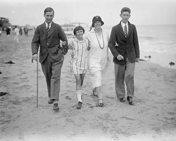 Famous cricketers family at Margate. Mrs Hobbs, wife of the famous Surrey cricketer