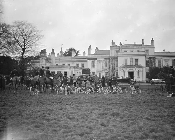 Warfield Hall, near Bracknell, residence of Mr W I Shard, scene of a meet of the