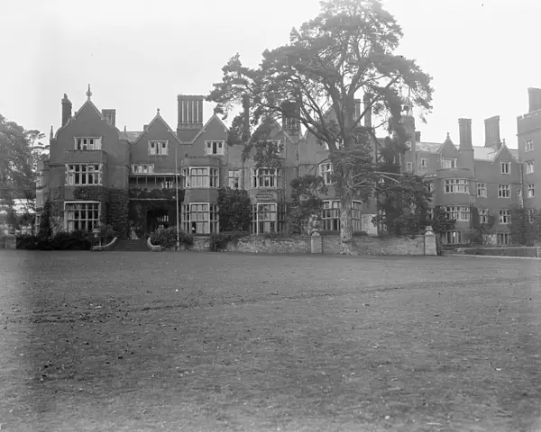 The William Baker Technical School ( Goldings ), Hertford. Owned and run by Dr Barnados