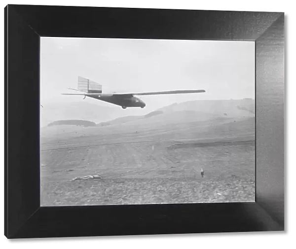 German War Pilot as Worlds Champion Glider ? 9000 Offered for His Machine The
