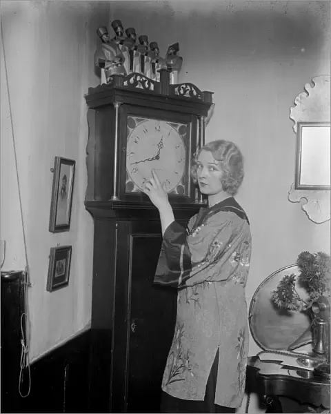 The sleeping beauty at home. Miss Eve Grey. 29 November 1929