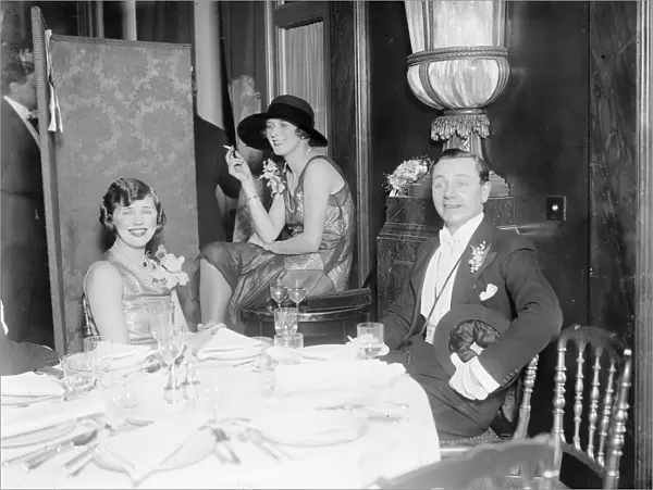 Crusade Ball at the Hyde Park Hotel. Miss Heather Thatcher ( centre ) with Miss Enid Stamp Taylor