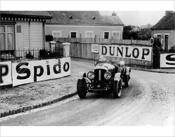 Le Mans 1929 The winning Speed Six Bentley Old Number 1 at Pontlieu