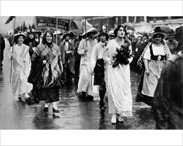Womans Right To Serve Demonstration, on 17 July 1915, of thousands of women