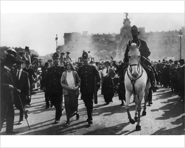 May 1914. The Suffragettes assault an Buckingham Palace