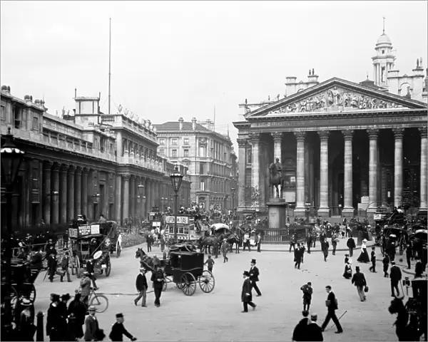 The front of the Bank of England Building, London