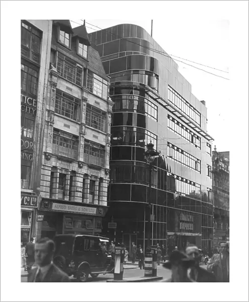 The Daily Express Building in Fleet Street was built in 1931, all black and clear
