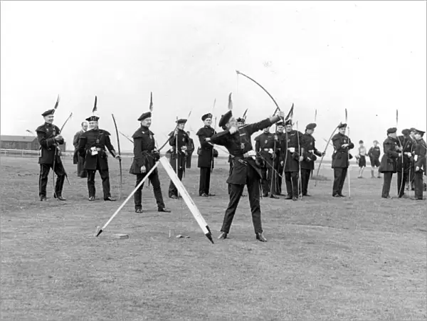 Mussleburgh, Scotland: Members of Royal Company of Archers for trophy the Mussleburgh