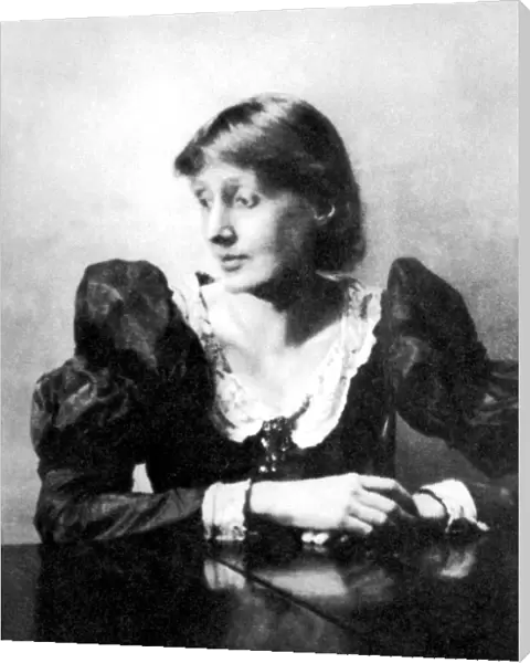 VIRGINIA WOOLF AUTHOR 1929 Bloomsbury Group, who were radical artists for their time
