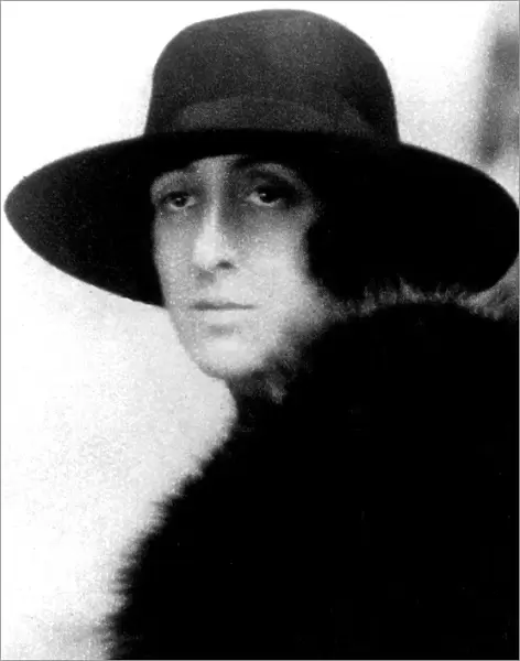 Writer Vita Sackville West Bloomsbury Group, who were radical artists for their time