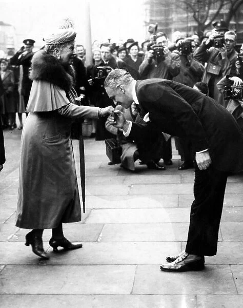 5 November 1946 Queen Mary greeted on arrival for the wedding of Miss M. Werner to Major D