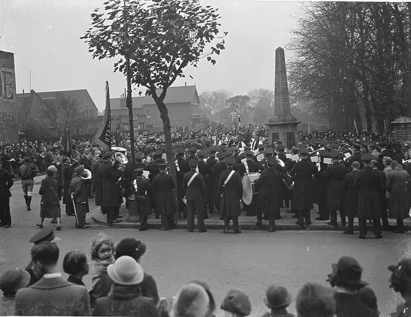Armistice memorial service in Bexleyheath, Kent. The Reverend Canon Mallison