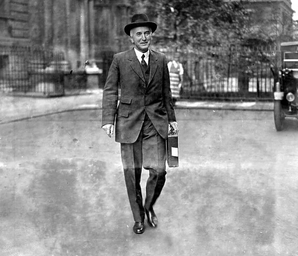 Arriving At Downing Street. Sir John Simon. 25 September 1934 Simon, John Allsebrook