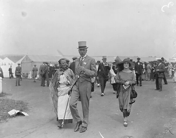 Ascot Sir H Cunliffe Owen and Owen and Lady Evelyn Beauchamp 17 June 1924