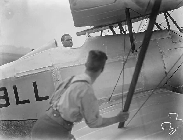 Aviators Flight Lieutenant H W G Jones, Milatary Cross