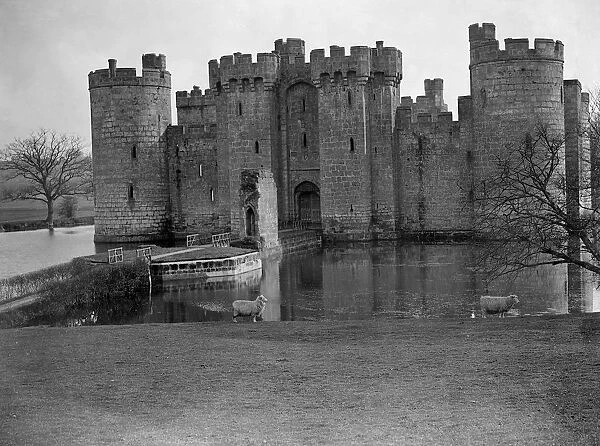 Bodiam Castle, East Sussex, England 1930s