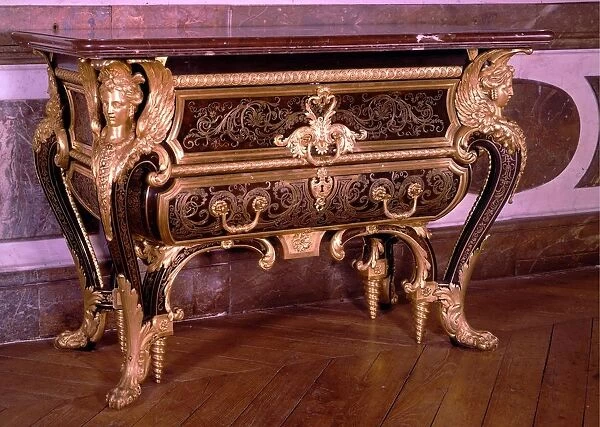 Boulle commode made for Louis XIV room at the Grand Trianon 1701. Rococo carving bowed legs