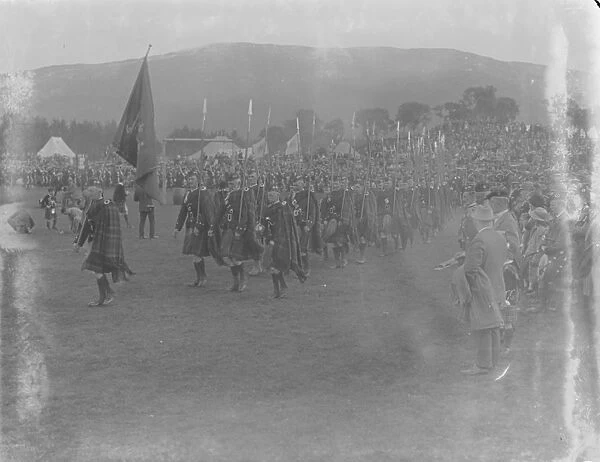 Braemar Gathering The march past of the Highlanders 8 September 1922
