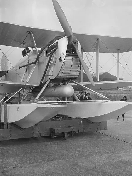 BRITAINs FIRST FLYING TORPEDO BOAT. The first torpedo-carrying seaplane to be built