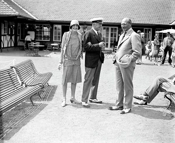 Bucks Club Golf at Le Touquet. Mrs Euan Wallace, General De Crespigny and Lord Tweedmouth