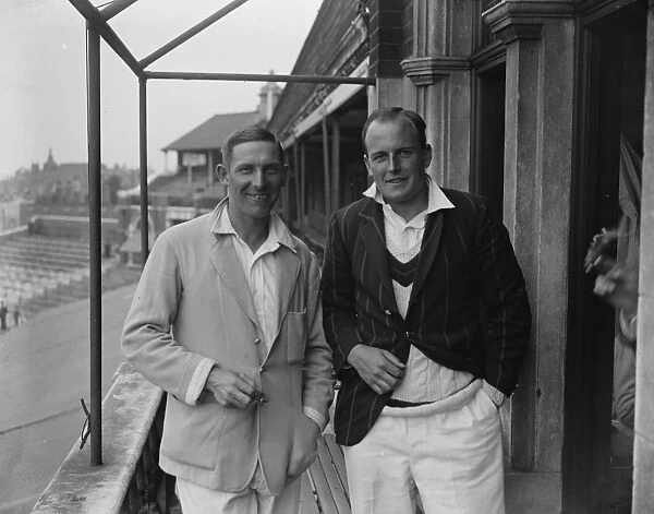 Cambridge University cricketer s. E J Seabrook ( left ) Captain, and E D Blundell