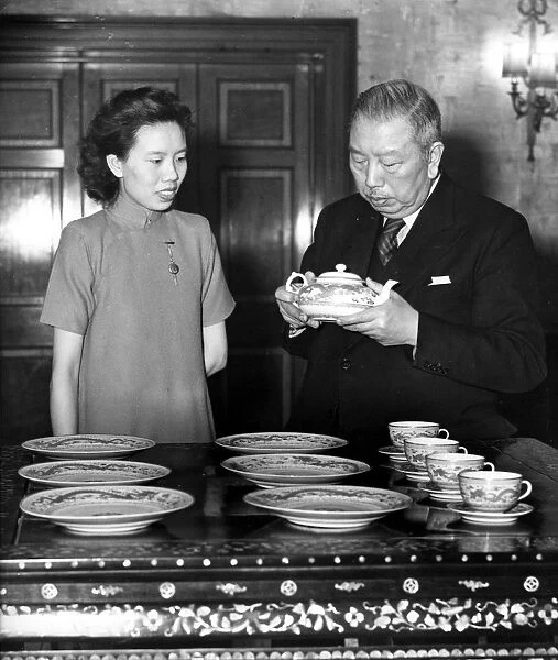 Chinas wedding presents to the Royal couple, Princess Elizabeth and Phillip Mountbatten