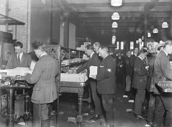 Christmas at the General Post Office, dealing with the parcels at Mount Pleasant 18