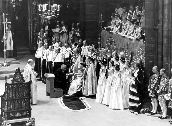 Coronation of Queen Elizabeth II Queen Elizabeth II sits in the Chair of Estate