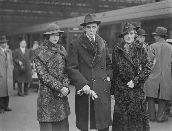 Countess Bessborough wife of Canadian Governor General leaves London. 2 November 1934
